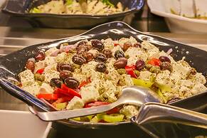 Olympian Bay Grand Resort