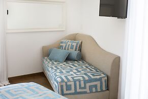 Luxury home with sea-view