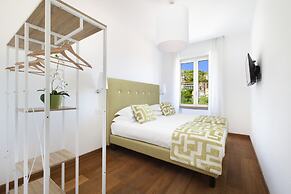 Luxury home with sea-view