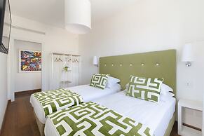 Luxury home with sea-view