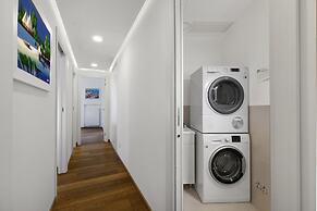 Luxury home with sea-view