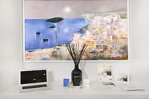 Luxury home with sea-view