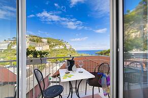 Luxury home with sea-view