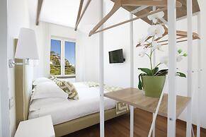 Luxury home with sea-view