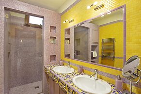 Luxury Villa with breathtaking Seaview, pool, BBQ