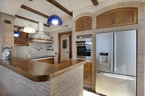 Luxury Villa with breathtaking Seaview, pool, BBQ