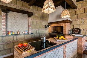 Luxury Villa with breathtaking Seaview, pool, BBQ