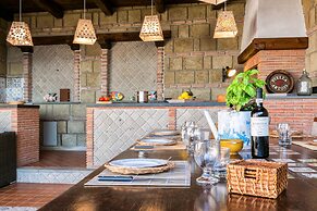 Luxury Villa with breathtaking Seaview, pool, BBQ