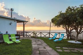 Luxury Villa with breathtaking Seaview, pool, BBQ