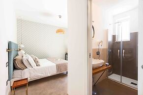 Mediterranean Suites - Old Town