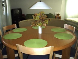 Apartments Holiday Pec