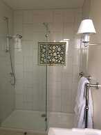 The Eagle House Hotel