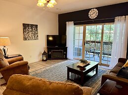 Lake Vacation Condo A-5 on Table Rock Lake by RedAwning