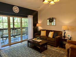 Lake Vacation Condo A-5 on Table Rock Lake by RedAwning