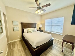 Walk-in Condo A-4 with Overlooking Deck by RedAwning