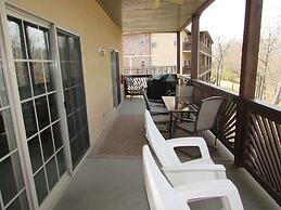 Family Condo B-4 near Table Rock Lake by RedAwning