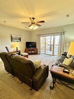 Family Condo B-4 near Table Rock Lake by RedAwning