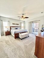 Family Condo B-4 near Table Rock Lake by RedAwning