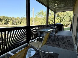 Lower Level Vacation Condo  B-3 at Vickery Resort by RedAwning