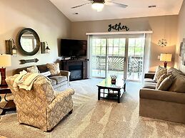 Upper Level Condo A-9 on Table Rock Lake by RedAwning