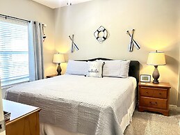 Upper Level Condo A-9 on Table Rock Lake by RedAwning