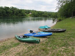 Upper Level Condo A-9 on Table Rock Lake by RedAwning
