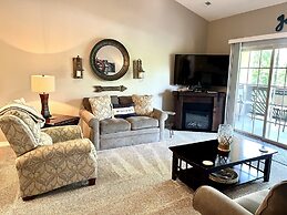 Upper Level Condo A-9 on Table Rock Lake by RedAwning