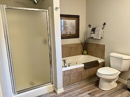 Lakefront Vacation Condo A-1 with Large Private Balcony by RedAwning