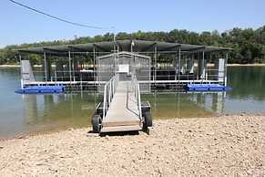 Lakefront Vacation Condo A-1 with Large Private Balcony by RedAwning