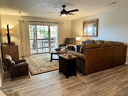 Lakefront Vacation Condo A-1 with Large Private Balcony by RedAwning