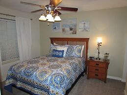 Lakefront Condo A-2 at Vickery Resort by RedAwning