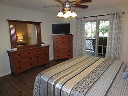 Lakefront Condo A-2 at Vickery Resort by RedAwning