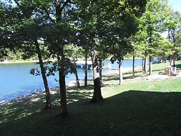 Lakefront Condo A-2 at Vickery Resort by RedAwning