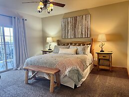 Lodge Style Condo B-8 with Dock Access by RedAwning