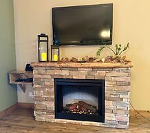 Lodge Style Condo B-8 with Dock Access by RedAwning