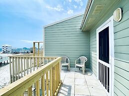 Summer House West 206B by ALBVR