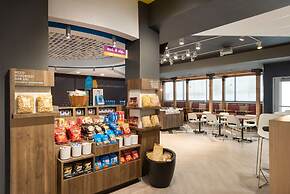 Tru by Hilton Cedar Rapids Westdale