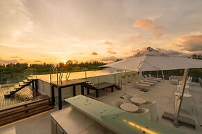 Oceanstone by RESAVA