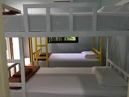 Khao Sok Secret - Hostel