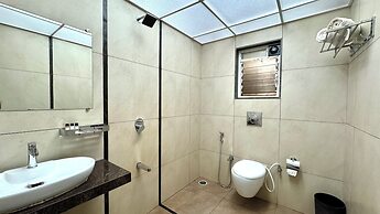 Hotel Sadhana Executive