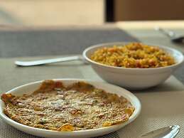 Hotel Sadhana Executive