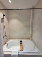 Thao Trang Laluxe Hotel