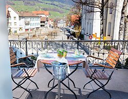 Hotel Kreuz by b_smart