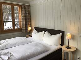 Spinas Gasthaus Val Bever - Hostel