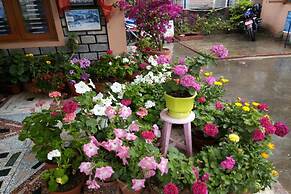 Galaxy Inn Guest House