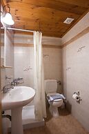 Georgia's Houses - Melitzanakia