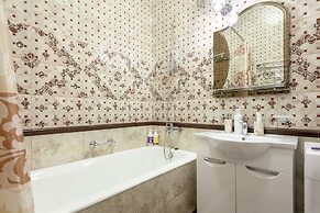 Kotelnicheskaya Royal Tower