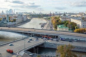 Kotelnicheskaya Royal Tower