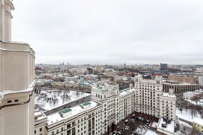 Kotelnicheskaya Royal Tower