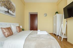 Kotelnicheskaya Royal Tower